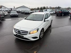 Weiß Gebraucht 2014 Mercedes A200 Limousine | 7.600 € (Superpreis)