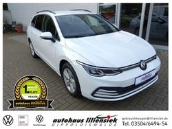 Weiß Gebraucht 2023 VW Golf VIII Life Kombi | 18.690 € (Guter Preis)