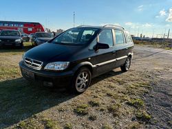 Saphirschwarz mi2 Gebraucht 2004 Opel Zafira Njoy Van / Kleinbus | 999 € (Superpreis)