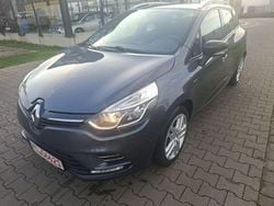 Grau Gebraucht 2020 Renault Clio V LIMITED Limousine | 6.795 € (Guter Preis)