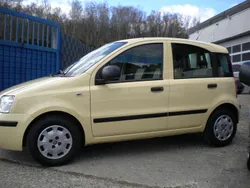Gelb Gebraucht 2011 Fiat Panda Kleinwagen | 2.100 € (Fairer Preis)