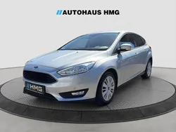 Silber Gebraucht 2016 Ford Focus Business Edition Limousine | 7.900 € (Fairer Preis)