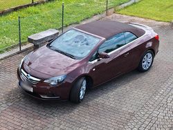 Rot Gebraucht 2014 Opel Cascada Cabrio | 10.999 € (Fairer Preis)