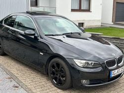 Schwarz Gebraucht 2007 BMW 325 Coupé | 7.900 € (Fairer Preis)