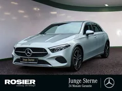 Silber / iridiumsilber (metallic) Gebraucht 2023 Mercedes A200 Advanced Limousine | 29.590 € (Fairer Preis)