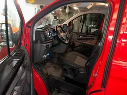 Rot Gebraucht 2018 Ford Transit Custom | 14.000 € (Guter Preis)