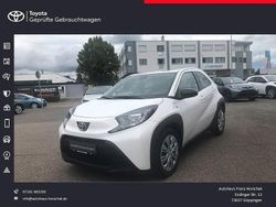 Weiß Gebraucht 2024 Toyota Aygo Business Edition Kleinwagen | 14.890 € (Fairer Preis)
