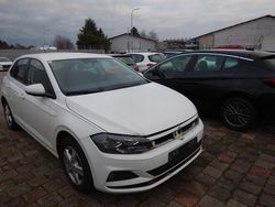 Weiß Gebraucht 2018 VW Polo Trendline Limousine | 6.500 € (Superpreis)