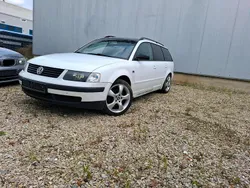 Weiß Gebraucht 2000 VW Passat Kombi | 1.199 € (Fairer Preis)