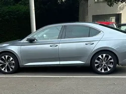 Grau Gebraucht 2020 Skoda Superb Style Limousine | 34.145 €