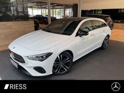 Weiss Gebraucht 2025 Mercedes CLA200 Shooting Brake Night Kombi | 43.444 €