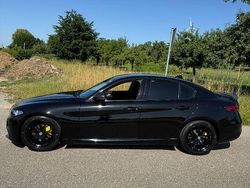 Schwarz Gebraucht 2017 Alfa Romeo Giulia Limousine | 14.900 € (Fairer Preis)