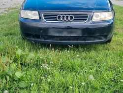 Schwarz Gebraucht 2001 Audi A3 Kombi | 570 € (Superpreis)