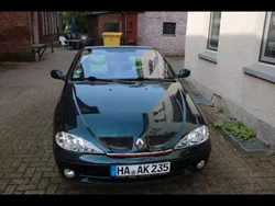 Grün Gebraucht 2000 Renault Mégane Cabriolet Cabrio | 2.299 € (Etwas zu teuer)