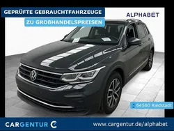 Uranograu Gebraucht 2022 VW Tiguan Life SUV | 20.797 € (Guter Preis)
