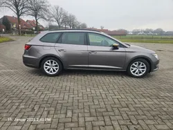 Grau Gebraucht 2016 Seat Leon ST FR Kombi | 13.300 €