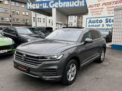 Grau Gebraucht 2018 VW Touareg Elegance SUV | 26.850 € (Fairer Preis)