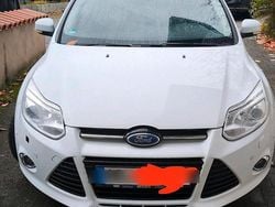Weiß Gebraucht 2013 Ford Focus Titanium Kombi | 2.890 € (Guter Preis)