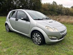 Tridionsicherheitszelle in Gebraucht 2004 Smart ForFour Basis Kleinwagen | 2.500 € (Fairer Preis)
