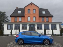 Blau Gebraucht 2021 Ford Focus ST-Line X Limousine | 17.950 € (Fairer Preis)