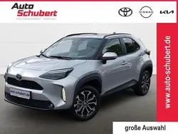 Silber Neu 2025 Toyota Yaris Cross SUV | 27.850 € (Fairer Preis)