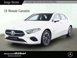 Weiß Gebraucht 2024 Mercedes A200 Progressive Limousine | 30.990 € (Fairer Preis)