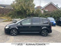 Schwarz Gebraucht 2009 VW Touran Trendline Van / Kleinbus | 5.990 € (Teuer)