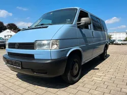 Blau Gebraucht 2020 VW Caravelle Van / Kleinbus | 11.900 €