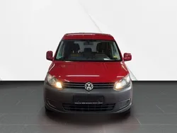 Rot Gebraucht 2013 VW Caddy Trendline Van / Kleinbus | 5.150 € (Teuer)