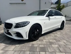 Weiß Gebraucht 2020 Mercedes C220 AMG line Kombi | 29.900 € (Fairer Preis)