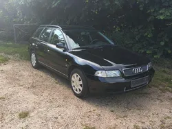 Schwarz Gebraucht 1997 Audi A4 Kombi | 1.199 € (Fairer Preis)