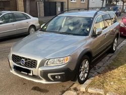 Silber Gebraucht 2015 Volvo XC70 Summum Kombi | 12.900 € (Fairer Preis)