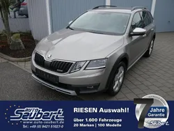 Beige metallic Gebraucht 2018 Skoda Octavia Scout 4x4 Kombi | 28.990 €