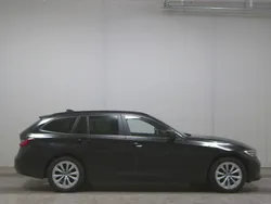 Schwarz ii Gebraucht 2022 BMW 320 Advantage Kombi | 21.980 € (Guter Preis)