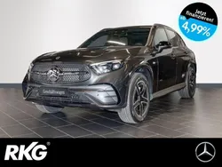 Grau Gebraucht 2024 Mercedes GLC300e AMG SUV | 69.480 € (Etwas zu teuer)