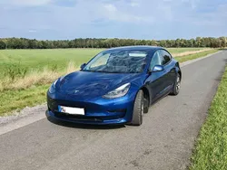 Blau Gebraucht 2022 Tesla Model 3 Standard Range Plus Limousine | 25.200 € (Guter Preis)