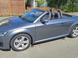 Grau Gebraucht 2015 Audi TT Roadster Cabrio | 21.000 € (Guter Preis)