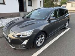 Magnetic (metallic) Gebraucht 2019 Ford Focus Kombi | 14.000 € (Fairer Preis)