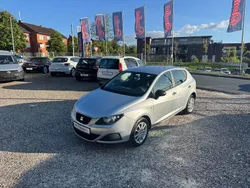 Silber Gebraucht 2011 Seat Ibiza Style Limousine | 5.990 € (Fairer Preis)