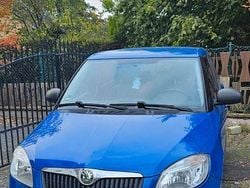 Blau Gebraucht 2009 Skoda Fabia Classic Kleinwagen | 2.450 € (Guter Preis)