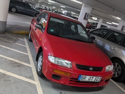 Rot Gebraucht 1995 Mazda 323S Limousine | 1.600 €