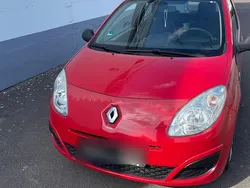 Rot Gebraucht 2008 Renault Twingo Kleinwagen | 1.999 €