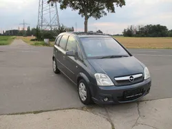 Grau Gebraucht 2008 Opel Meriva Edition Van / Kleinbus | 3.400 € (Etwas zu teuer)
