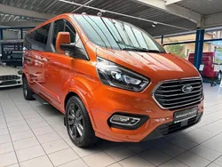 Orange Gebraucht 2020 Ford Tourneo Custom Titanium X Van / Kleinbus | 36.950 € (Guter Preis)
