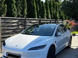 Weiß Gebraucht 2023 Tesla Model 3 Limousine | 35.100 € (Etwas zu teuer)