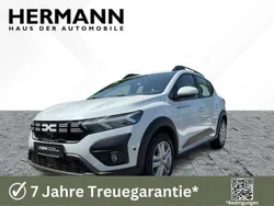 Arktisweiß (weiß) Gebraucht 2024 Dacia Sandero Expression Kleinwagen | 17.982 € (Fairer Preis)