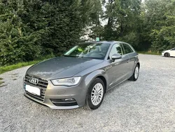 Grau Gebraucht 2013 Audi A3 Ambiente Limousine | 10.300 € (Fairer Preis)