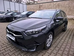 Schwarz Gebraucht 2024 Kia Ceed 4 Limousine | 22.400 € (Fairer Preis)