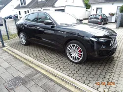 Schwarz Gebraucht 2017 Maserati Levante SUV | 22.999 € (Fairer Preis)