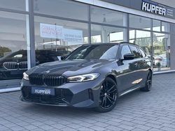 Grau Gebraucht 2024 BMW 320 M Sport Limousine | 43.700 € (Etwas zu teuer)